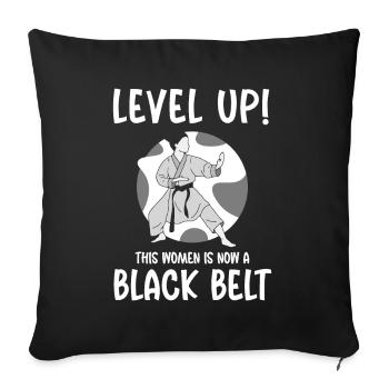 Level Up! This women is now a black belt - Sofakissenbezug 45 x 45 cm - Schwarz - Vorne