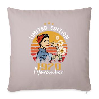 Novembre Vintage des années 1970 né anniversaire femmes - Housse de coussin décorative 45 x 45 cm - taupe clair - Devant