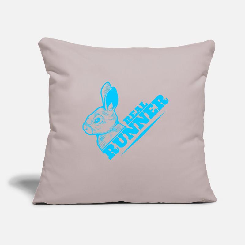 Véritable lapin drôle de coureur pour les jours de course. Housse de coussin décorative 45 x 45 cm