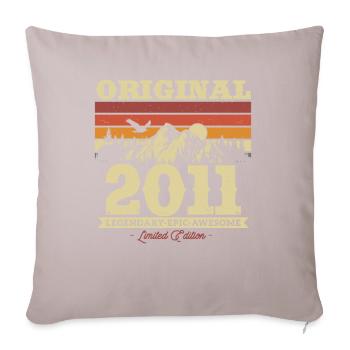 Cadeau d’anniversaire vintage 2011 12/13 ans - Housse de coussin décorative 45 x 45 cm - taupe clair - Devant