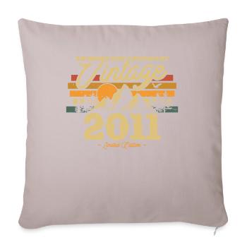 Cadeau d’anniversaire vintage 2011, 12/13 ans - Housse de coussin décorative 45 x 45 cm - taupe clair - Devant