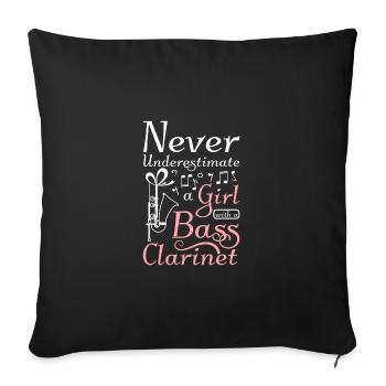 Ne sous-estimez jamais une fille avec une clarinette basse - Housse de coussin décorative 45 x 45 cm - noir - Devant
