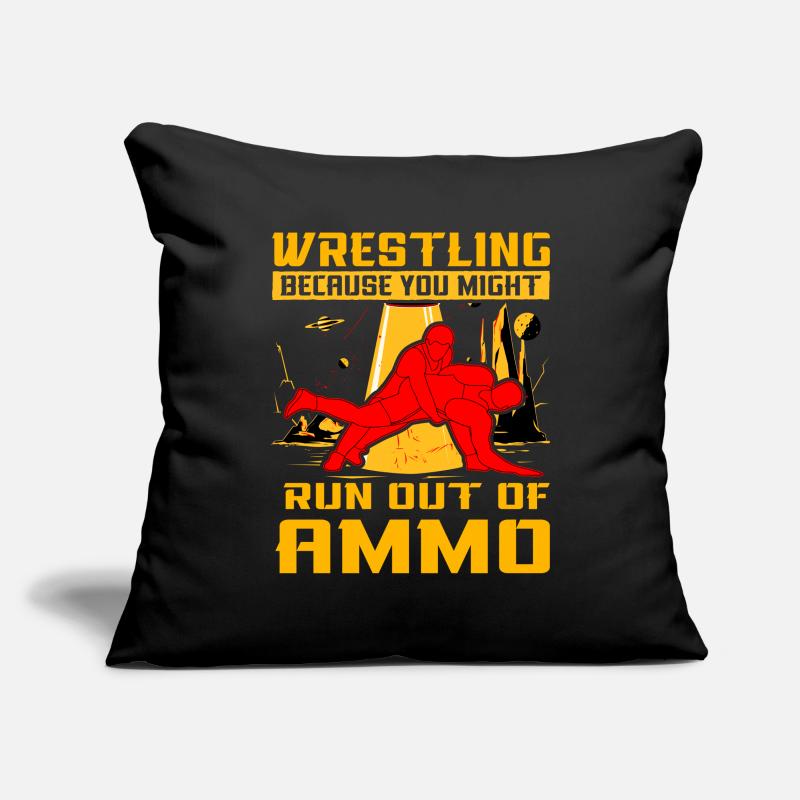 Lutter parce que vous pourriez manquer de munitions Housse de coussin décorative 45 x 45 cm