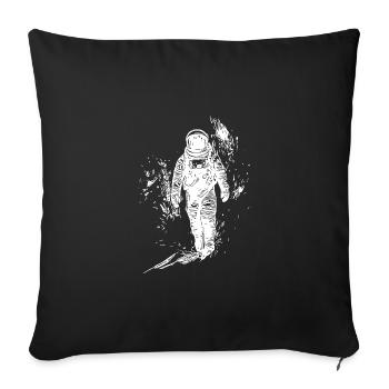 Un astronaute solitaire marche dans le désert de poussière lunaire - Housse de coussin décorative 45 x 45 cm - noir - Devant
