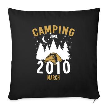 Anniversaire: Camping depuis mars 2010 Camping - Housse de coussin décorative 45 x 45 cm - noir - Devant