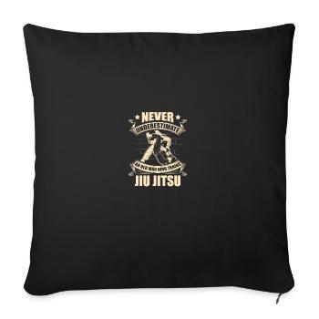 Never Underestimate An Old Man Who Trains Jiu - Sofa pillowcase 17,3'' x 17,3'' (45 x 45 cm) - black - Front