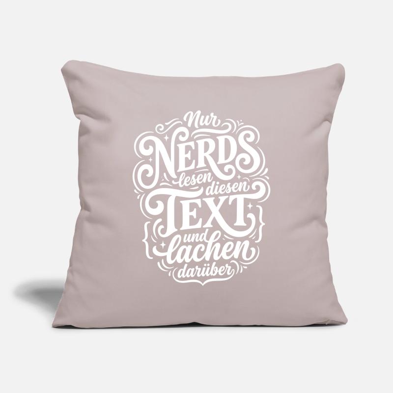 Nerd liest Text Humor Spruch Sofakissenbezug 45 x 45 cm
