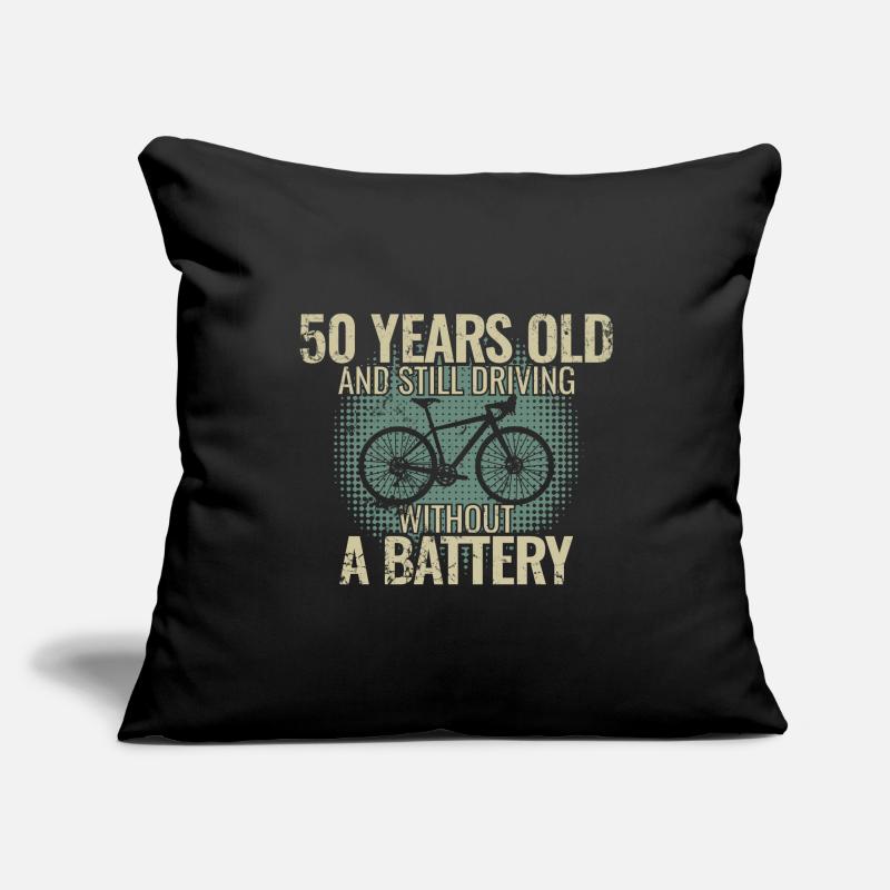 50 years old and still driving without a battery Sofakissenbezug 45 x 45 cm