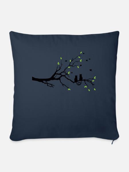 2 Katzen mit Herz sitzen auf einem Baum. - Sofakissenbezug 45 x 45 cm - Navy