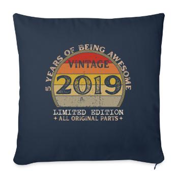 Born in 2019 - Vintage 2019 Retro Birthday - Sofa pillowcase 17,3'' x 17,3'' (45 x 45 cm) - navy - Front