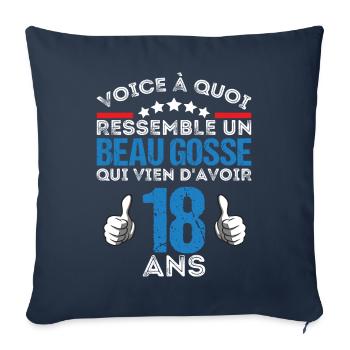 Voici à quoi ressemble un beau gosse anniv 18 ans - Housse de coussin décorative 45 x 45 cm - bleu marine - Devant