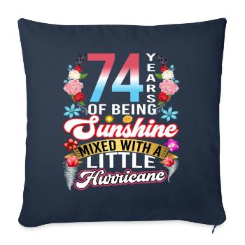 74 ans de soleil mélangés à un petit - Housse de coussin décorative 45 x 45 cm - bleu marine - Devant