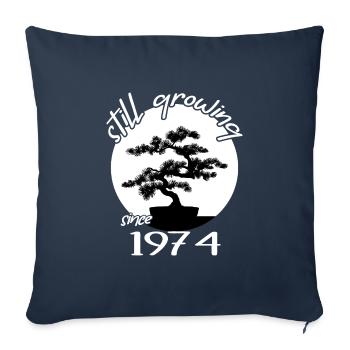 1974 Anniversaire Bonsaï arbre « Encore en croissance » Nebari - Housse de coussin décorative 45 x 45 cm - bleu marine - Devant