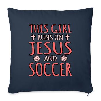 Cette fille court sur Jésus et le football - Housse de coussin décorative 45 x 45 cm - bleu marine - Devant