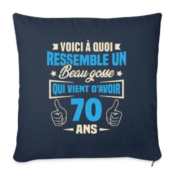 Cadeau Voici à Quoi Ressemble Un Beau Gosse 70 ans - Housse de coussin décorative 45 x 45 cm - bleu marine - Devant