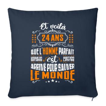 24 ans, Homme parfait, cadeau anniversaire 24ans - Housse de coussin décorative 45 x 45 cm - bleu marine - Devant