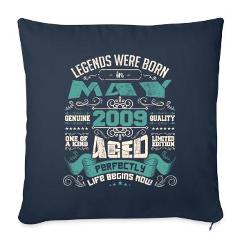 Legends were born in May 2009 | Limited Edition - Housse de coussin décorative 45 x 45 cm - bleu marine - Devant