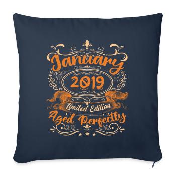 January 2019 | Aged Perfectly | Limited Edition - Housse de coussin décorative 45 x 45 cm - bleu marine - Devant
