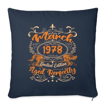 March 1978 | Aged Perfectly - Housse de coussin décorative 45 x 45 cm - bleu marine - Devant