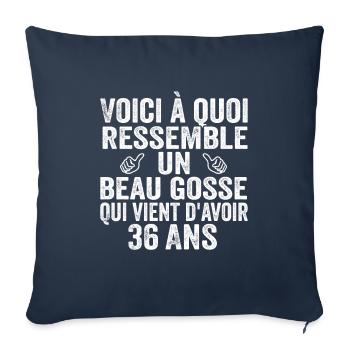 Voici À Quoi Ressemble Un Beau Gosse De 36 ans - Housse de coussin décorative 45 x 45 cm - bleu marine - Devant