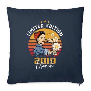 Women in March 2019 Born Birthday 2019 - Sofa pillowcase 17,3'' x 17,3'' (45 x 45 cm) - navy - Front