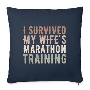 Wifes Training Schedule Funny Triathlon Gift - Housse de coussin décorative 45 x 45 cm - bleu marine - Devant