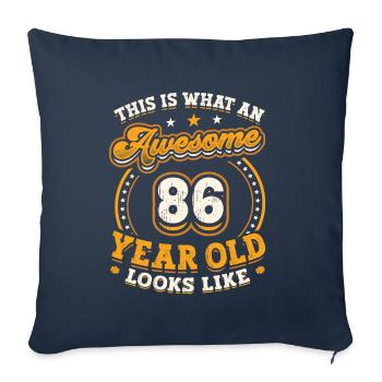 Voilà à quoi ressemble un grand homme de 86 ans. - Housse de coussin décorative 45 x 45 cm - bleu marine - Devant