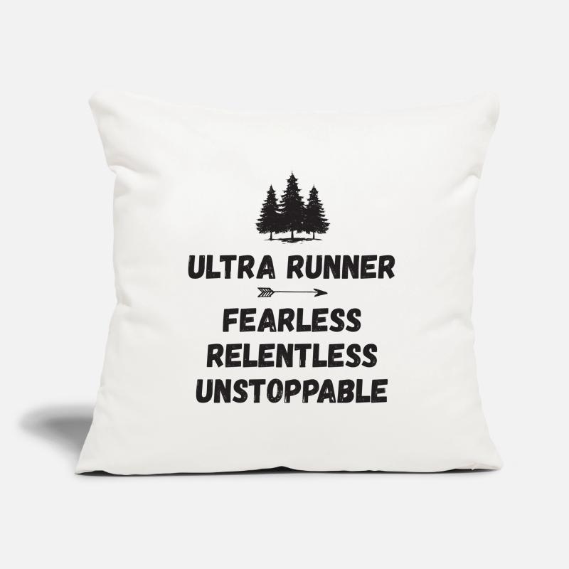 Ultra Runner - Intrépide. Implacable. Imparable. Housse de coussin décorative 45 x 45 cm