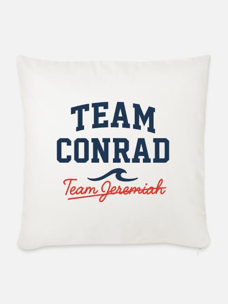 Team Conrad vs Team Jeremiah Shirt | The Summer I - Sofakissenbezug 45 x 45 cm - Naturweiß