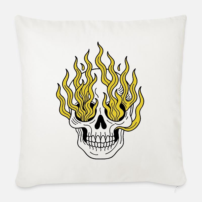 Totenkopf Tattoo flammend - Sofakissenbezug 45 x 45 cm - Naturweiß 