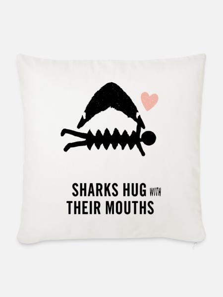 Sharks hug with their mouth - Sofakissenbezug 45 x 45 cm - Naturweiß 