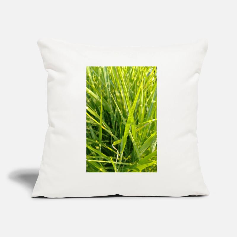 Gros plan sur l’odeur de l’herbe Housse de coussin décorative 45 x 45 cm