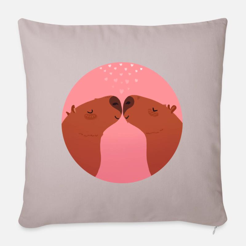 Capybara Liebe - Sofakissenbezug 45 x 45 cm - helles Taupe