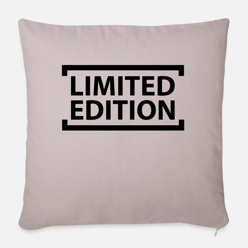 Limited-Edition-Kurven - Sofakissenbezug 45 x 45 cm - helles Taupe