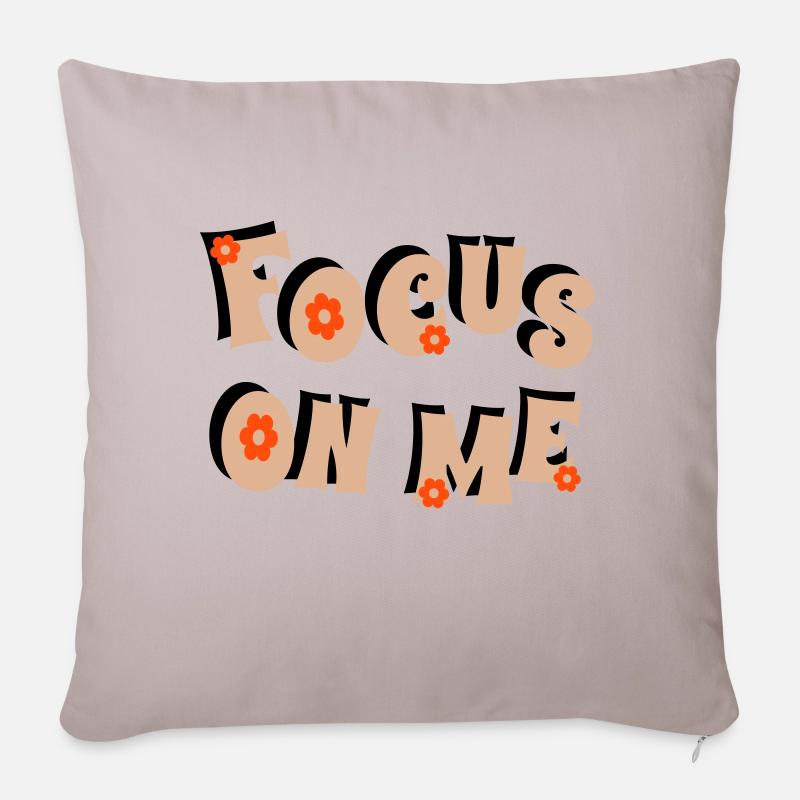 Focus on Me - Sofakissenbezug 45 x 45 cm - helles Taupe