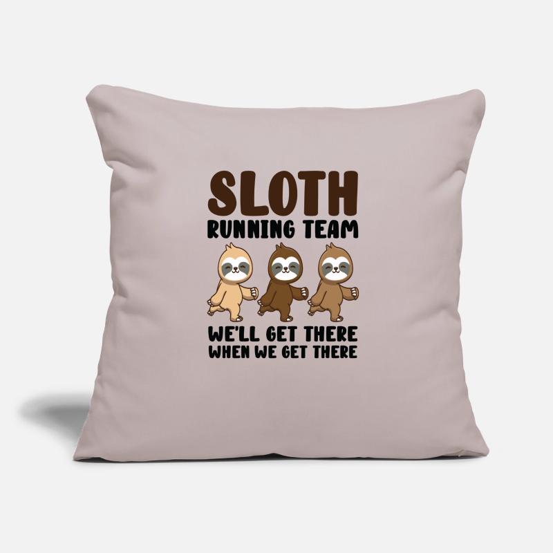 Sloth Running Team We Will Get There When We Get Sofakissenbezug 45 x 45 cm