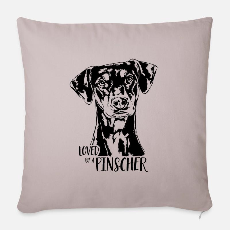 Loved by a Pinscher Hunde Hundespruch Wilsigns - Sofakissenbezug 45 x 45 cm - helles Taupe