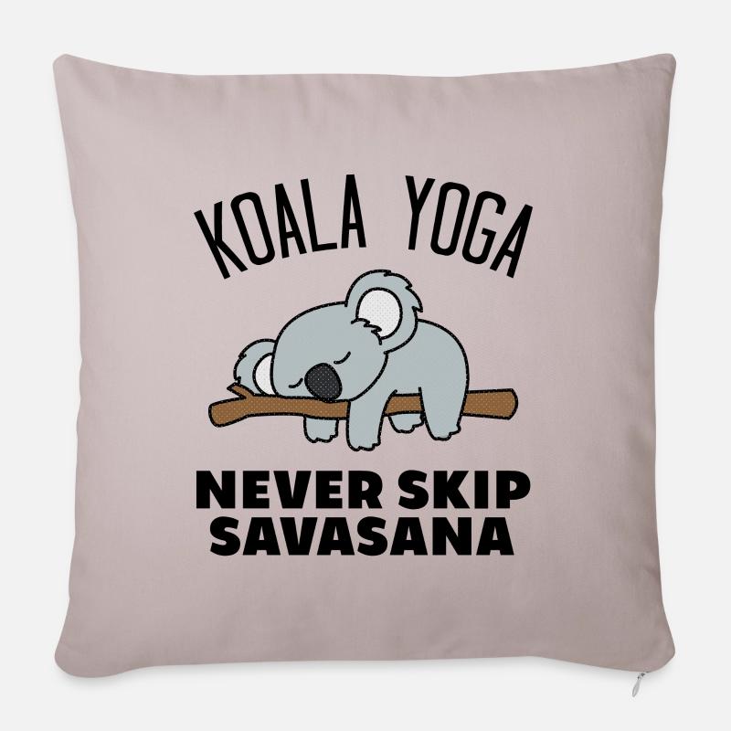 Koala Yoga Never Skip Savasana - Sofakissenbezug 45 x 45 cm - helles Taupe