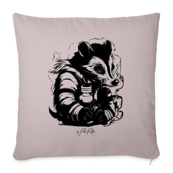 Caricature d'une mouffette avec une bouteille - Housse de coussin décorative 45 x 45 cm - taupe clair - Devant