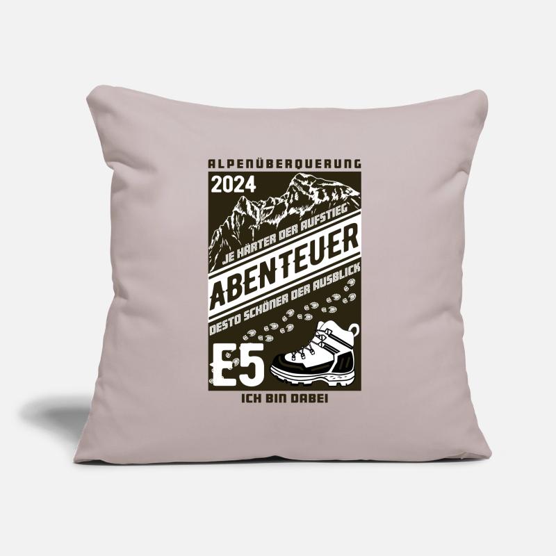 Abenteuer E5 Alpenüberquerung 2024 Sofakissenbezug 45 x 45 cm