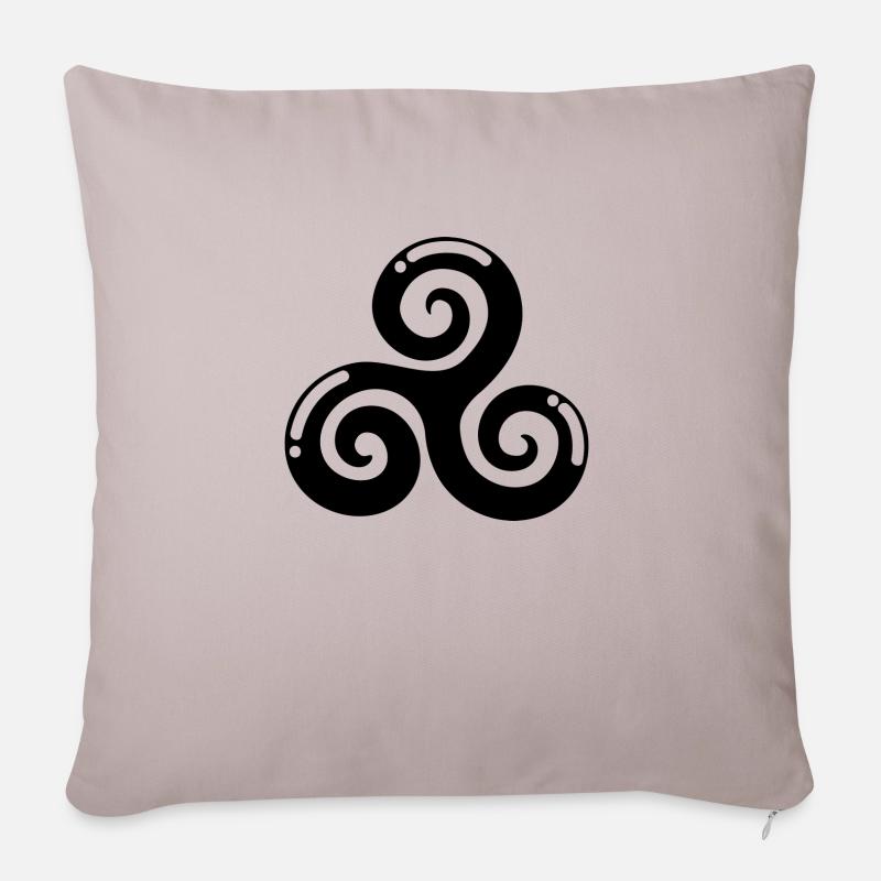 keltisches Triskele-Schwarzweiss-Geschenk - Sofakissenbezug 45 x 45 cm - helles Taupe