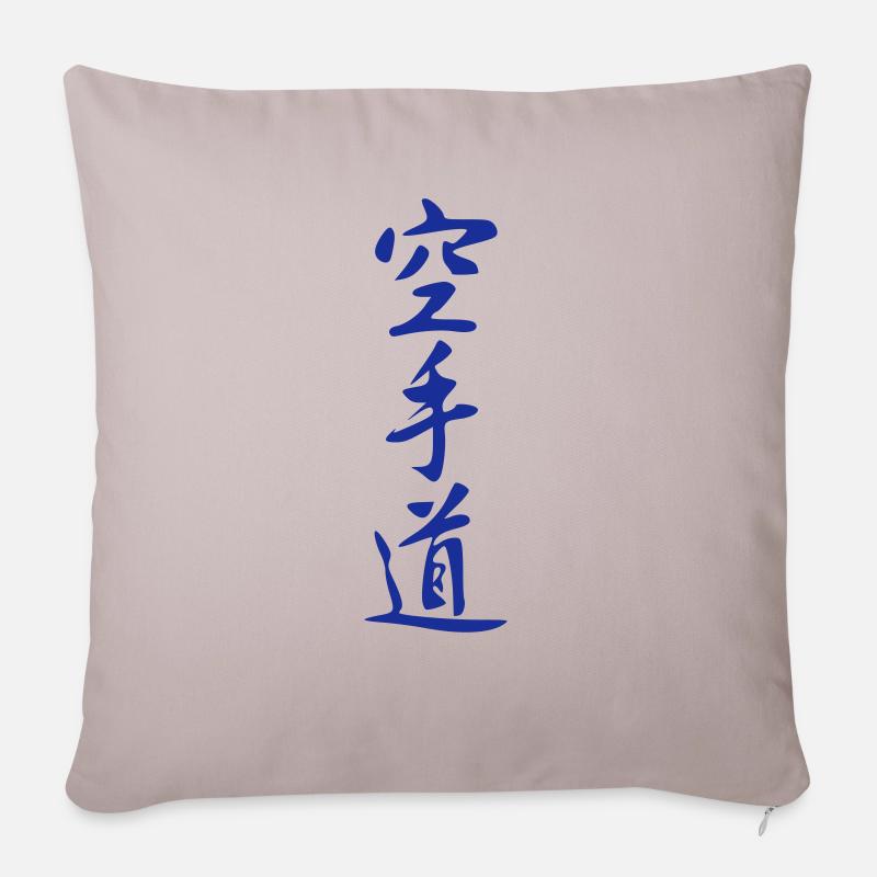 Karate - Sofakissenbezug 45 x 45 cm - helles Taupe