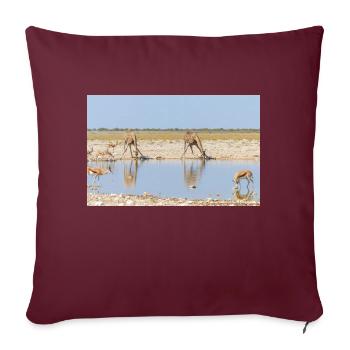 girafe et paysage dans un parc national d’Etosha - Housse de coussin décorative 45 x 45 cm - bordeaux - Devant