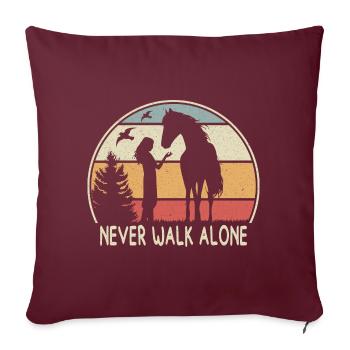 CHEVAL - NE MARCHEZ JAMAIS SEUL - Housse de coussin décorative 45 x 45 cm - bordeaux - Devant