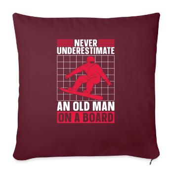 Ne sous-estimez jamais un vieil homme pour - Housse de coussin décorative 45 x 45 cm - bordeaux - Devant