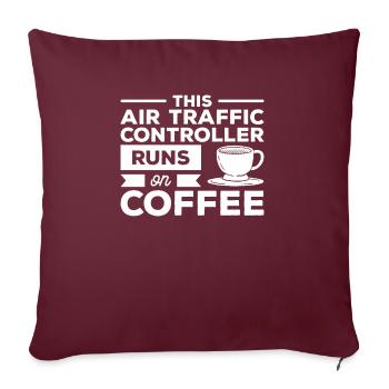 Dieser Fluglotse läuft mit Kaffee - Sofakissenbezug 45 x 45 cm - Burgunderrot - Vorne