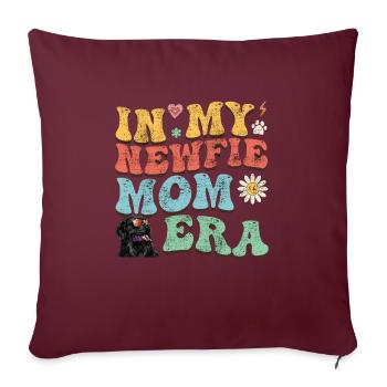 Terre-Neuve Dogs ENFIN UNE NEWFIE MAMA - Housse de coussin décorative 45 x 45 cm - bordeaux - Devant