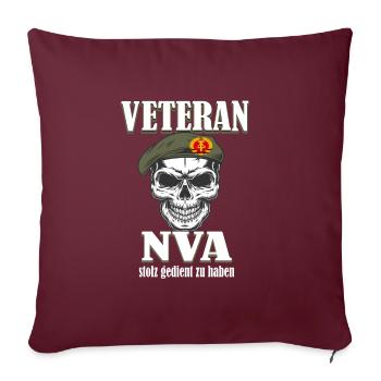 Stolzer NVA Veteran der DDR Armee - Sofakissenbezug 45 x 45 cm - Burgunderrot - Vorne