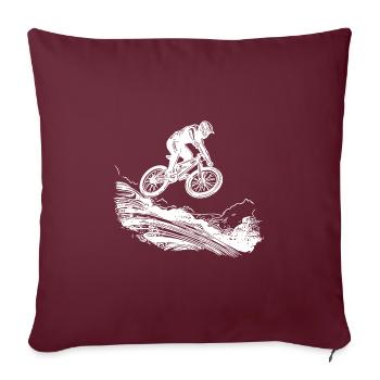 Vététistes avec vélo en bas de la montagne - Housse de coussin décorative 45 x 45 cm - bordeaux - Devant