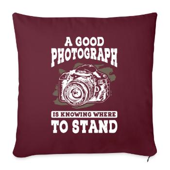 Good Photographer - Sofakissenbezug 45 x 45 cm - Burgunderrot - Vorne